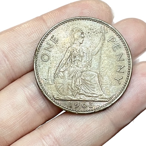 🎈$5 add on - 1963 ONE PENNY - Elizabeth II - Picture 1 of 5